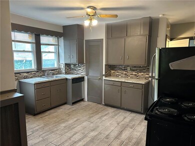 613 N Lafayette St, Allentown, PA 18104 - photo 5