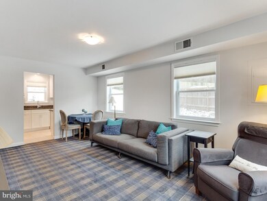 5879 Blaine Dr, Alexandria, VA 22303 - photo 5