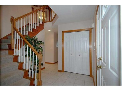 Entry/Foyer.