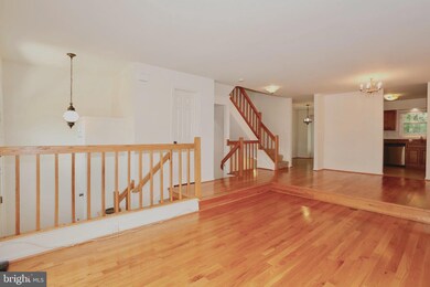 1517 Templeton Place, Rockville, MD 20852 - photo 3