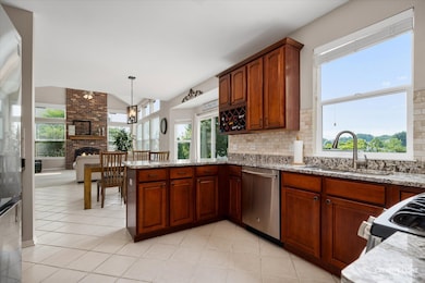 25437 Blakely Dr, Plainfield, IL 60585 - photo 7