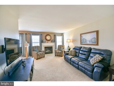 2406 Carriage Ln, Royersford, PA 19468 - photo 7