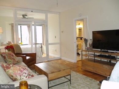 General Scott Apartments unit 212, Washington, DC 20036 - photo 2