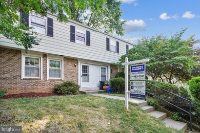 19325 Running Cedar Ct, Germantown, MD 20876 - photo 2