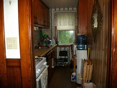 624 Charles St, Fall River, MA 02724 - photo 3