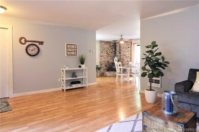 15907 Lawrence Place SE, Yelm, WA 98597 - photo 3