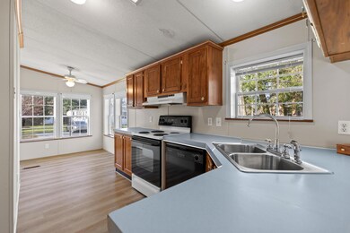 8 Castine Dr, Old Orchard Beach, ME 04064 - photo 5