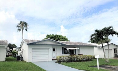 LAKEVIEW MODEL WITH BONUS REAR ENLCOSED ROOM
