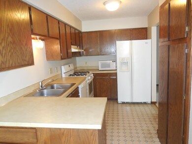 Lots of work space and cabinets