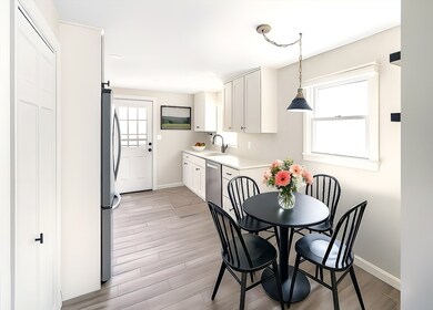 104 Salman St, West Roxbury, MA 02132 - photo 5