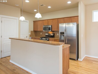 2583 Park View Dr, Eugene, OR 97408 - photo 6