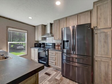 374 Holmes Rd, Lufkin, OK 74904 - photo 7