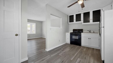 871 Tecumseh Ave, Columbus, OH 43207 - photo 6