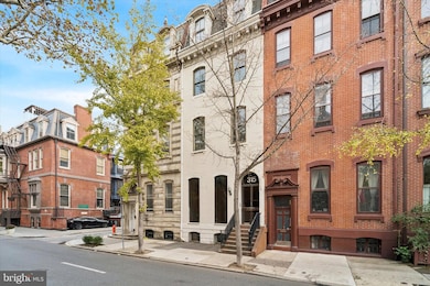 315 S 17th St, Philadelphia, PA 19103 - photo 2