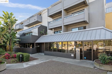 1 Embarcadero W unit 161, Oakland, CA 94607 - photo 5