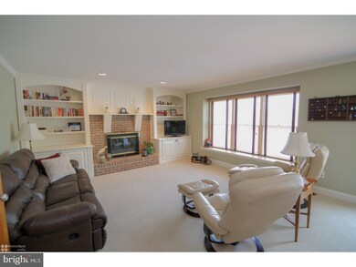 231 Heatherfield Dr, Souderton, PA 18964 - photo 4