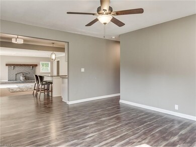 649 Sherwood Dr, Aurora, OH 44202 - photo 6