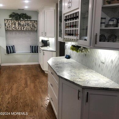 79 Horseshoe Ct, Oceanport, NJ 07757 - photo 3