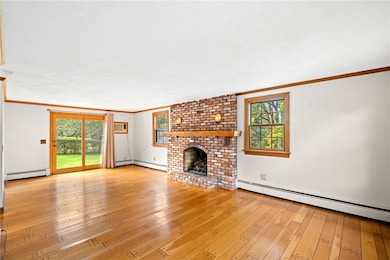 282 Chestnut St, Bristol, RI 02809 - photo 3