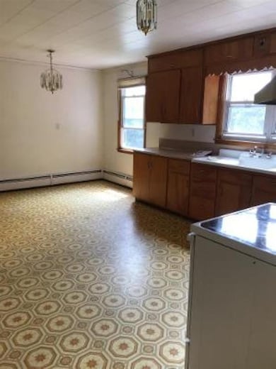 403 Pleasant St, West Rutland, VT 05777 - photo 3