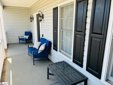 405 Wood River Way, Taylors, SC 29687 - photo 2