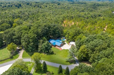 939 Friendly Cir, Asheboro, NC 27205 - photo 5