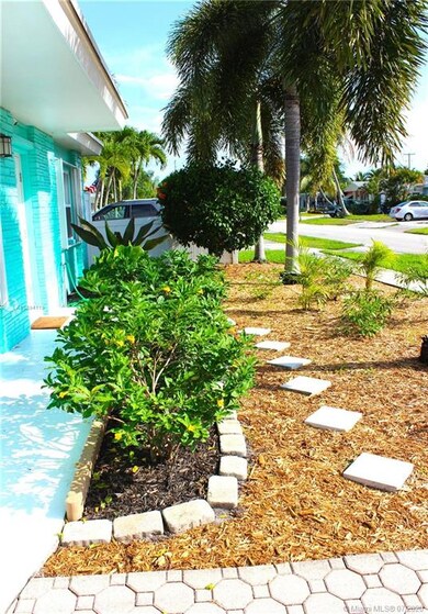 FRONT YARD ENTRANCE