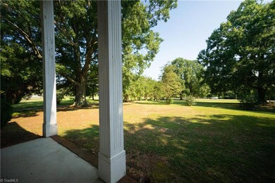 910 Mocksville Hwy, Statesville, NC 28625 - photo 3