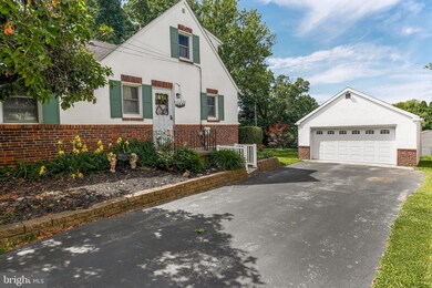 745 Amosland Rd, Morton, PA 19070 - photo 3