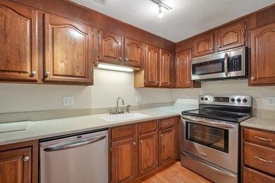 144 Quincy Shore Dr unit 134, Quincy, MA 02171 - photo 6