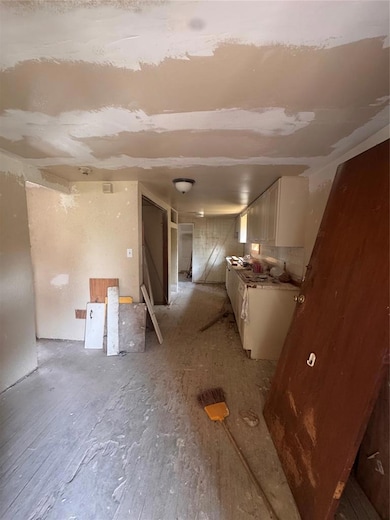 310 N 8th St, Seminole, OK 74868 - photo 6