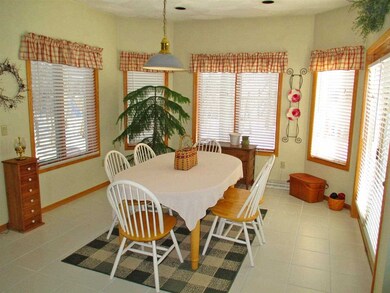 793 Pleasant Oak Dr, Oregon, WI 53575 - photo 6