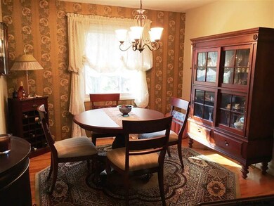 9 Woodhall Ln, Clifton Park, NY 12065 - photo 4