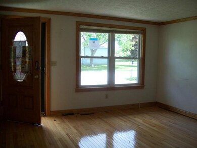 819 Coral Tree Ct, Columbus, OH 43228 - photo 3