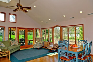 412 Pershing Ave, Wheaton, IL 60189 - photo 4