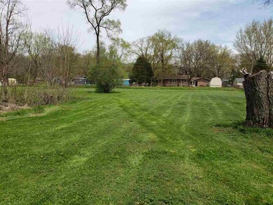 5317 S Driftwood Dr, Janesville, WI 53546 - photo 6