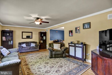 526 Hain Ave, Reading, PA 19605 - photo 3