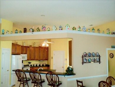 kitchen andBreakfast  bar