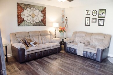 1013 Peggy Dr, Jonesboro, AR 72401 - photo 2