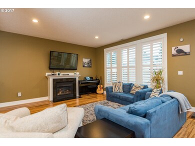 56 NE Russet St, Portland, OR 97211 - photo 4