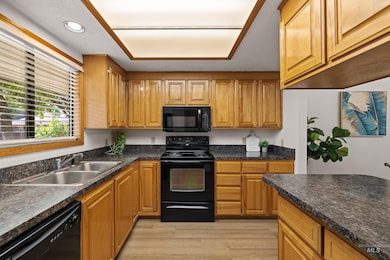 21322198 S Gekeler Ln, Boise, ID 83706 - photo 4