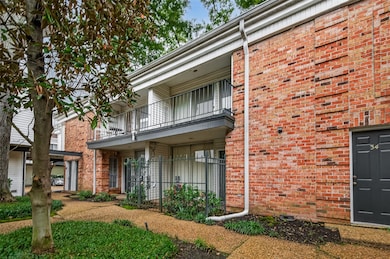 3400 Timmons Ln unit 31, Houston, TX 77027 - photo 6