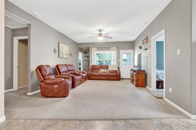 401 Decoster Blvd, Alvin, TX 77511 - photo 4