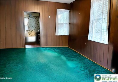 208 W Broadway, Jim Thorpe, PA 18229 - photo 5