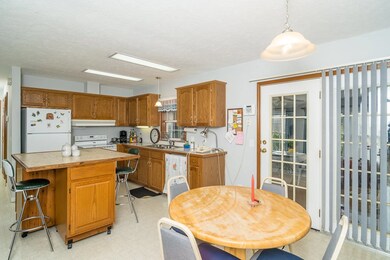 917 Patton Farm Rd, Stuarts Draft, VA 24477 - photo 2