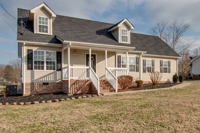 105 Warren Cir, Shelbyville, TN 37160 - photo 2