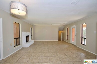 711 S Loop St, San Marcos, TX 78666 - photo 7