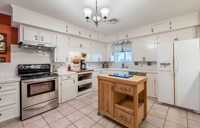 Kitchen 1