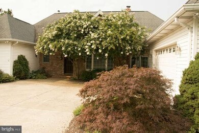 23530 Kings Valley Rd, Germantown, MD 20876 - photo 2