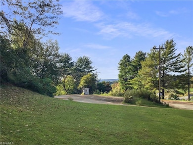 0 N Carolina 268 Bypass unit 1198325, Elkin, NC 28621 - photo 3